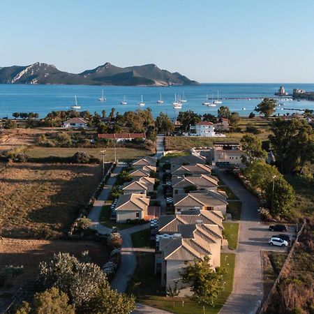 Niriides Luxury Villas Метоні Екстер'єр фото