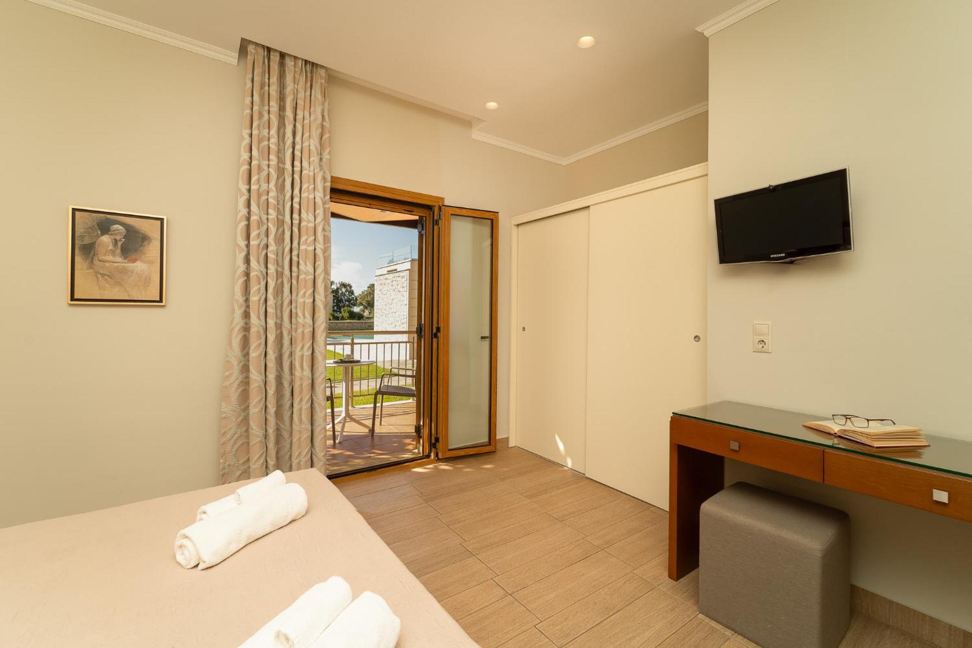 Niriides Luxury Villas Метоні Екстер'єр фото