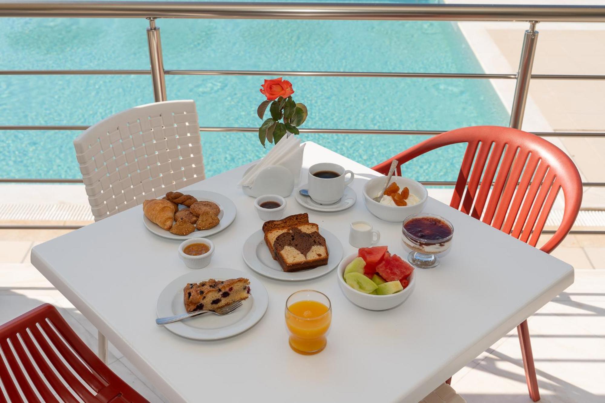 Niriides Luxury Villas Метоні Екстер'єр фото