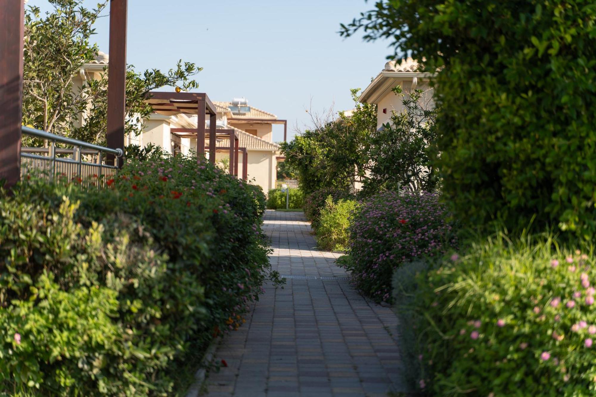 Niriides Luxury Villas Метоні Екстер'єр фото